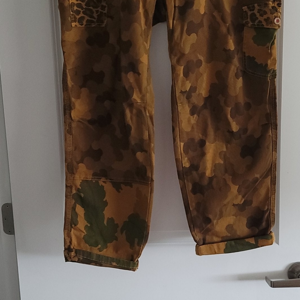 Pants - Picture 2 of 5
